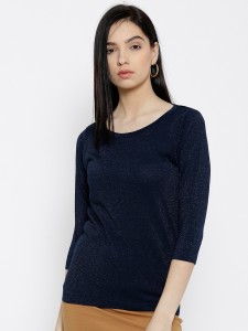 A Dark Navy Blue coloured Top Lady Poses for Fall Bloomers LNLMakeover