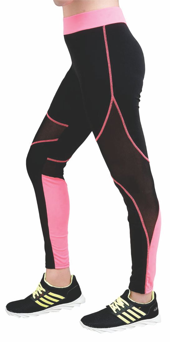 Workout in comfortable_track pants