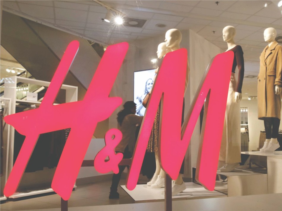 H&M Collaborates with jabong,myntra for online sales